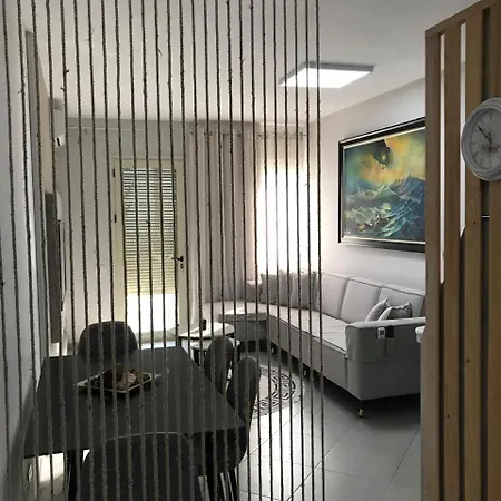 Zoar Apartment
